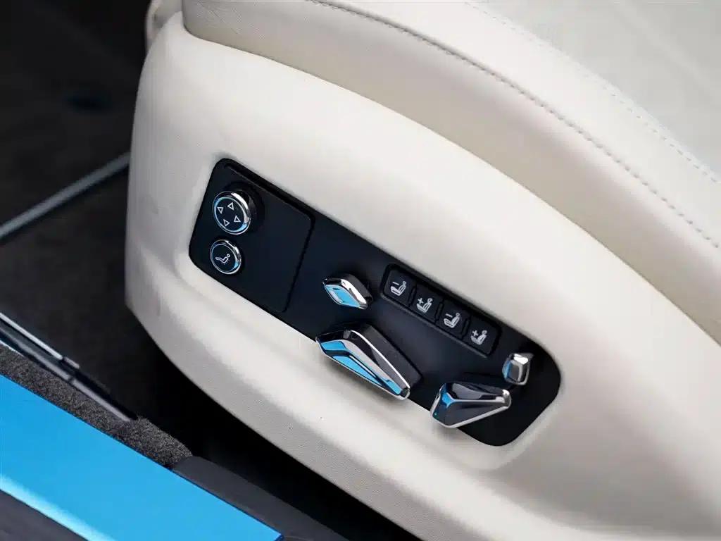 Flying Spur Plug-in Hybrid 2025 4.0T V8 Mulliner — миниатюра 10