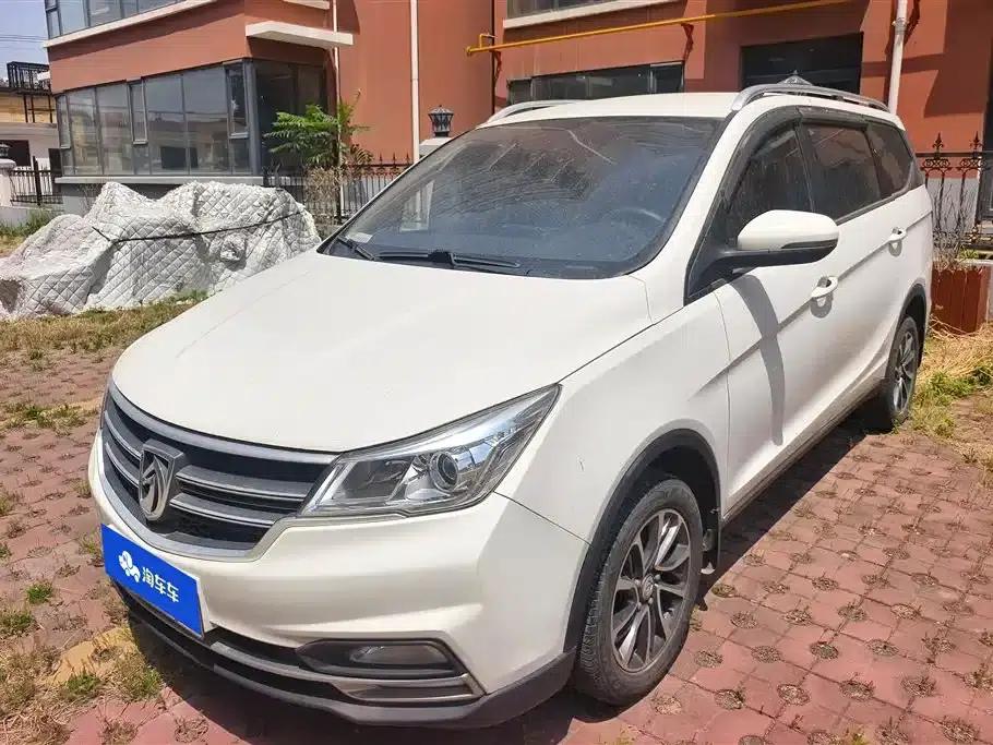 Baojun 730 2021 1.5L Manual Fashion 7-Seater — миниатюра 1