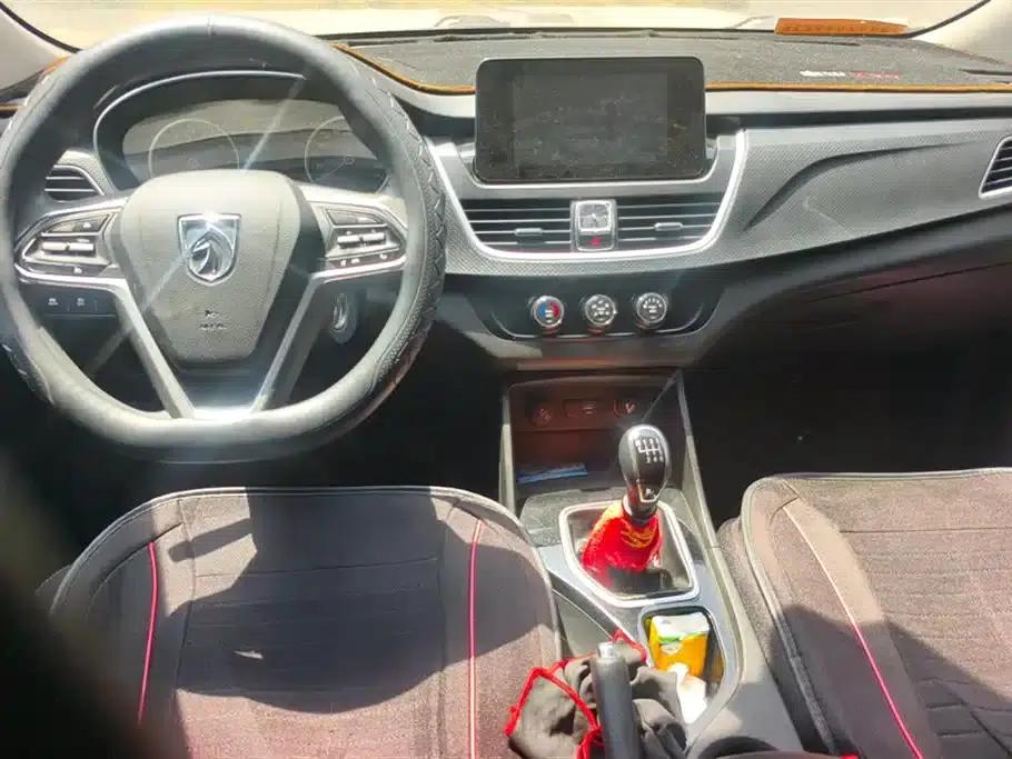 Baojun 730 2021 1.5L Manual Fashion 7-Seater — миниатюра 12