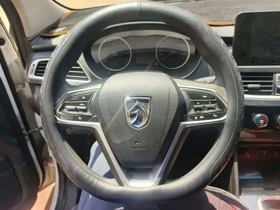 Baojun 730 2021 1.5L Manual Fashion 7-Seater — миниатюра 15