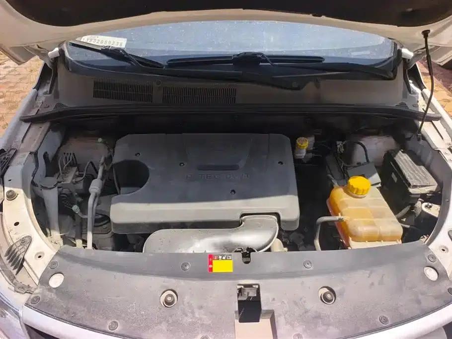 Baojun 730 2021 1.5L Manual Fashion 7-Seater — миниатюра 10