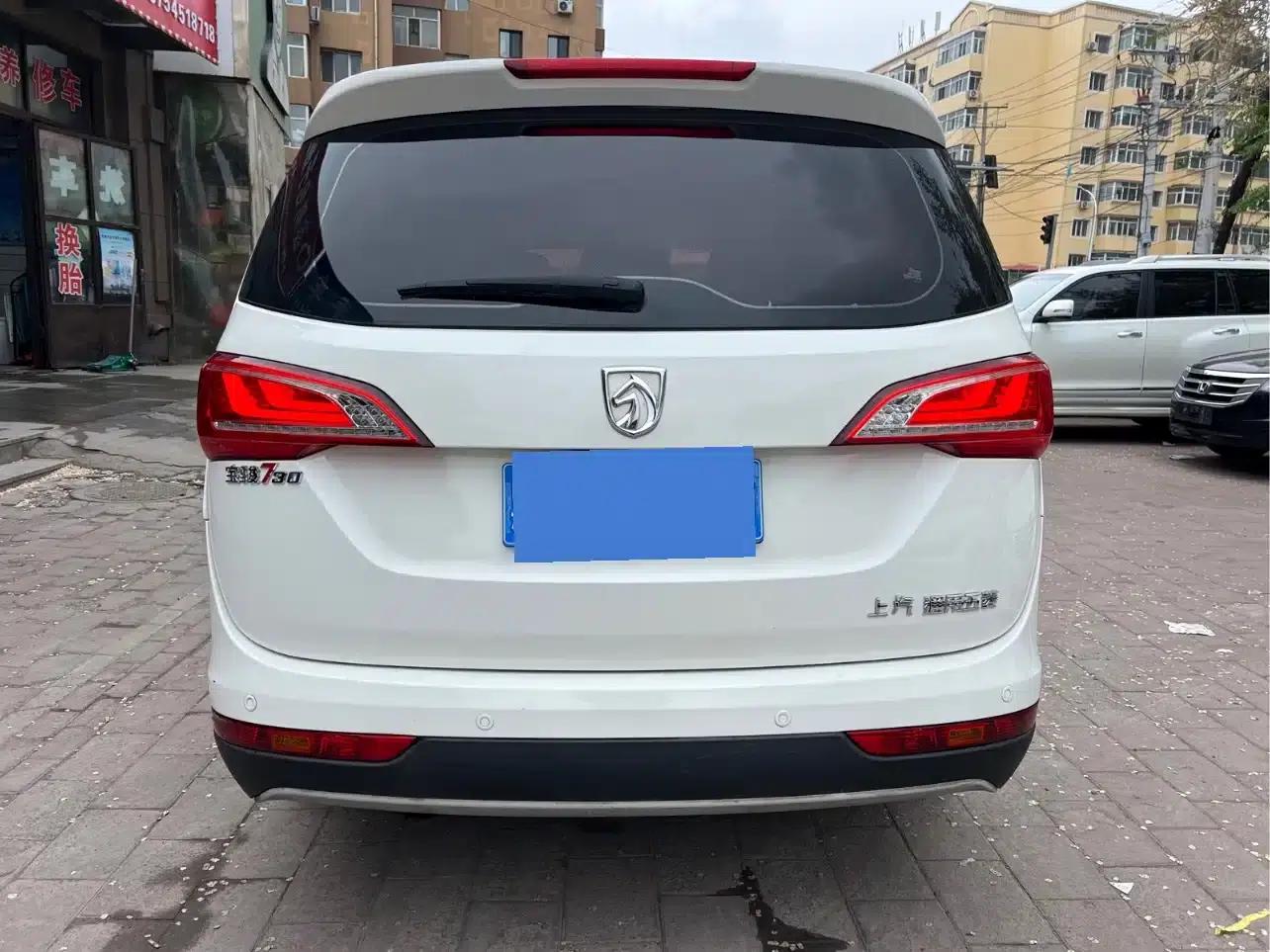 Baojun 730 2017 1.8L iAMT Luxury 7-seater — миниатюра 5