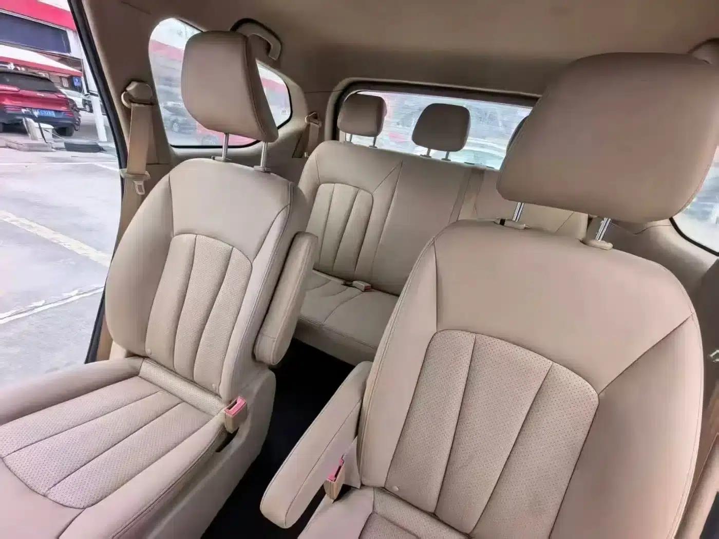 Baojun 730 2014 1.5L Manual Comfort 7-Seater — миниатюра 6