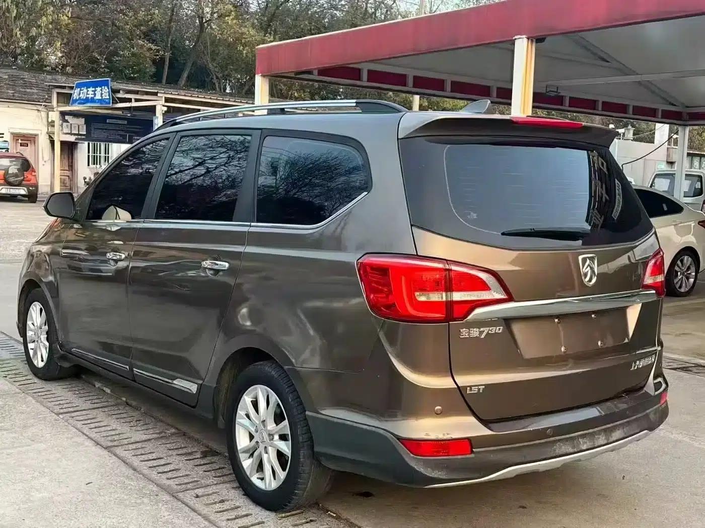 Baojun 730 2016 1.5T Manual Deluxe 7-Seater — миниатюра 9