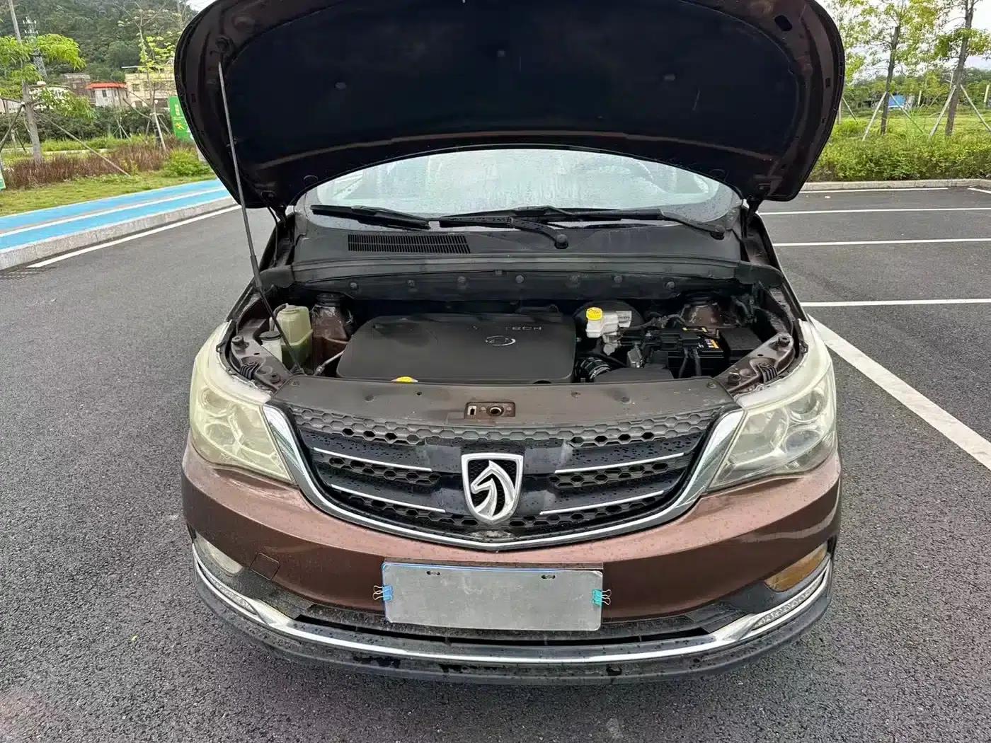 Baojun 730 2016 1.8L Manual Deluxe 7-Seater — миниатюра 18