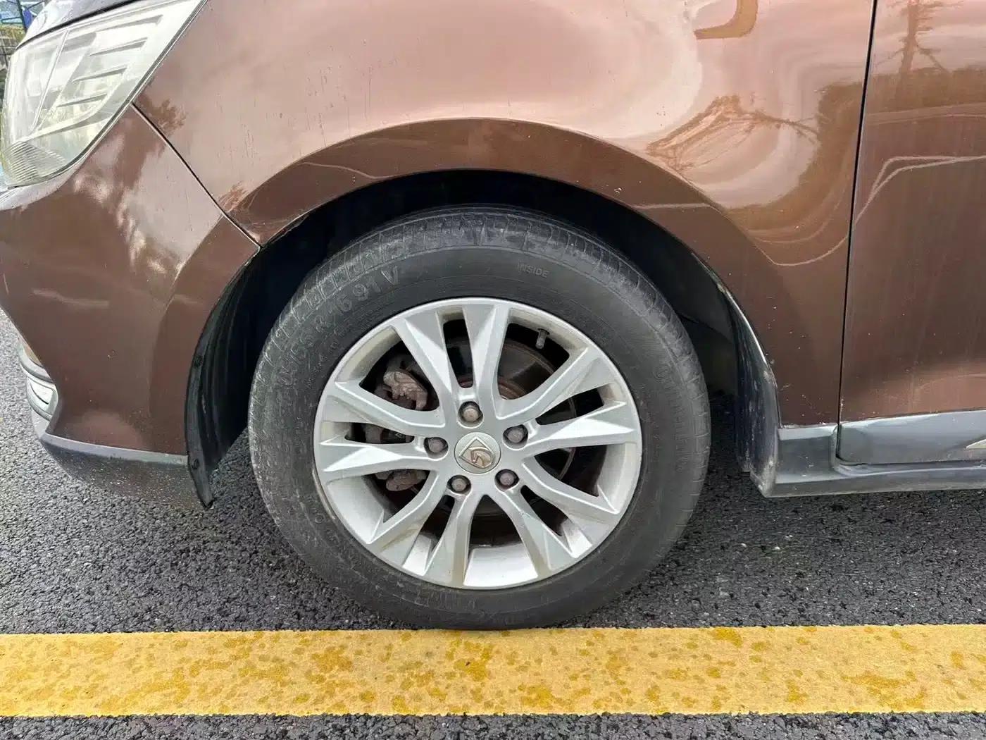 Baojun 730 2016 1.8L Manual Deluxe 7-Seater — миниатюра 19
