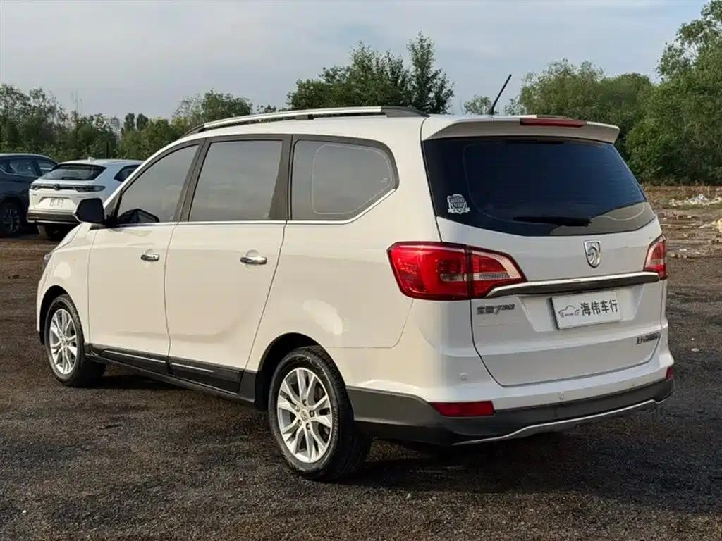Baojun 730 2016 1.5L Manual Comfort 7-Seater National V Emission Standard — миниатюра 11