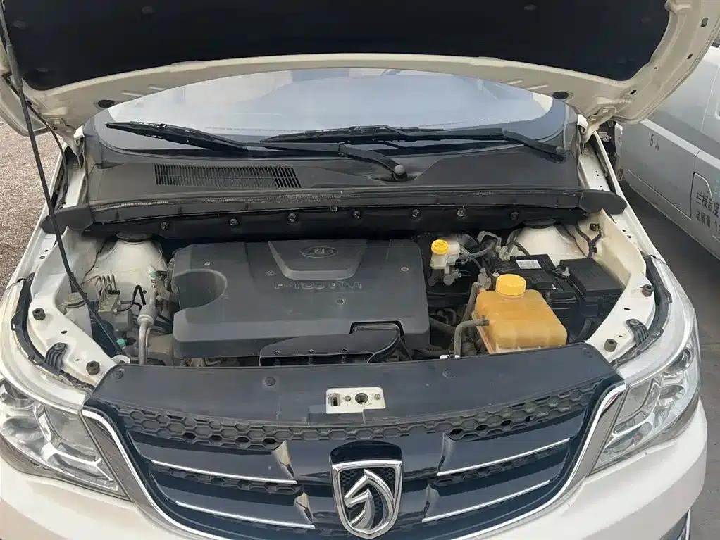 Baojun 730 2016 1.5L Manual Comfort 7-Seater National V Emission Standard — миниатюра 16