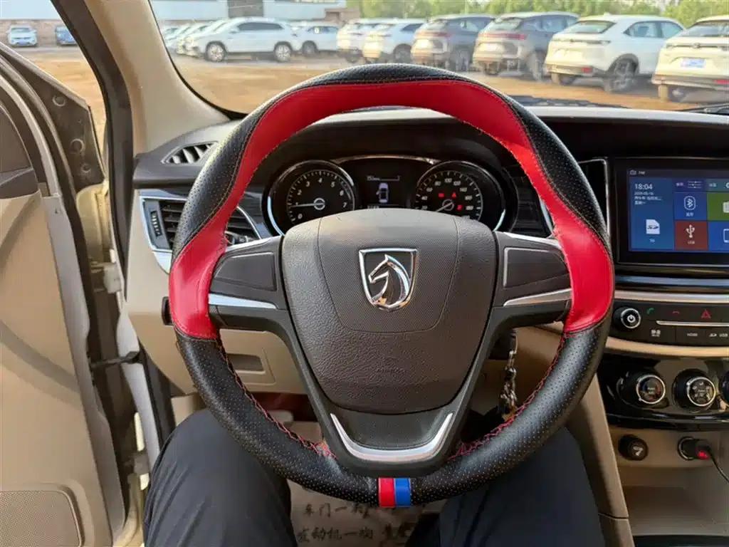 Baojun 730 2016 1.5L Manual Comfort 7-Seater National V Emission Standard — миниатюра 19