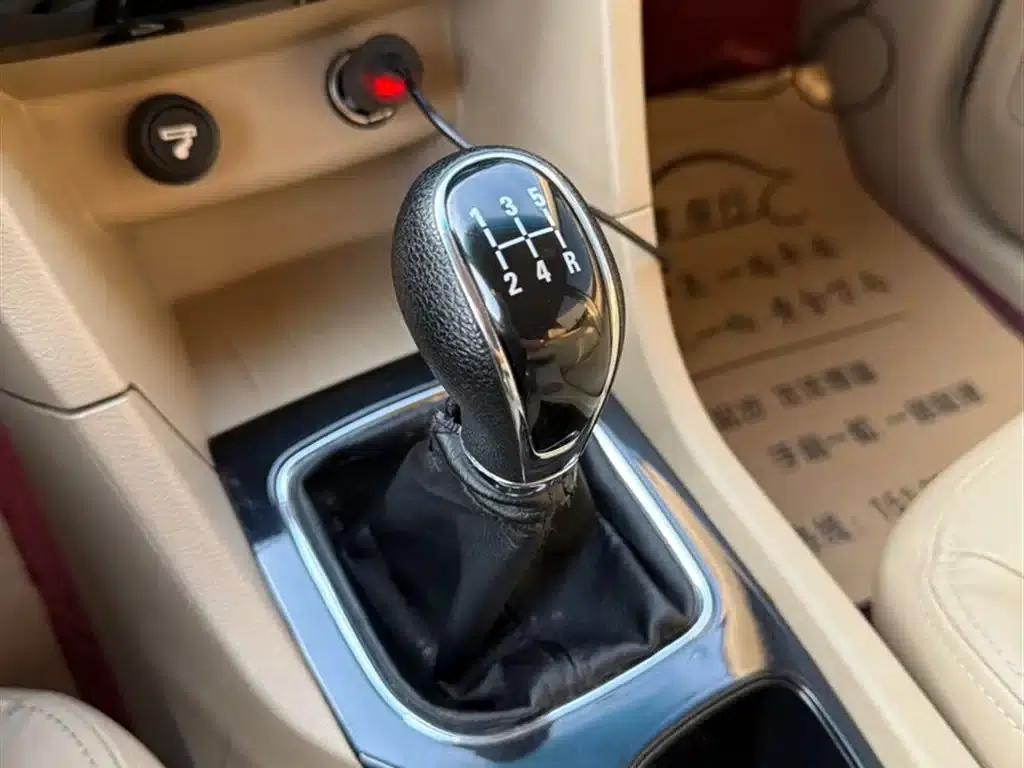 Baojun 730 2016 1.5L Manual Comfort 7-Seater National V Emission Standard — миниатюра 21