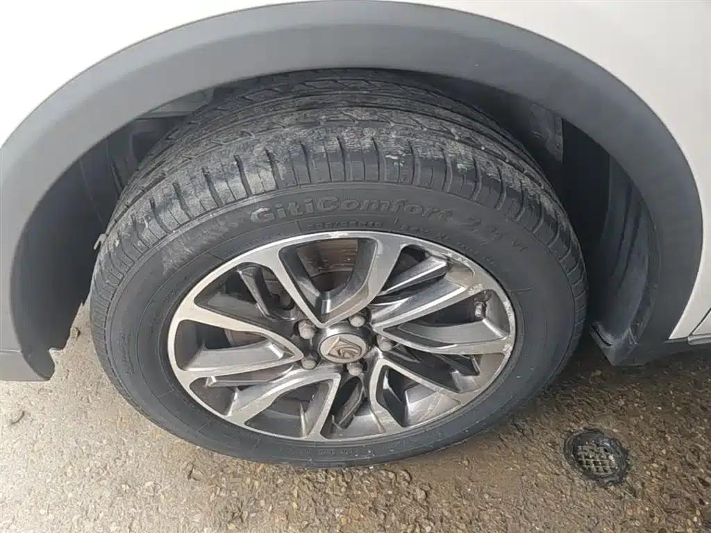 Baojun 730 2019 1.5T Manual Fashion Edition 7-seater National V Emission Standard — миниатюра 23