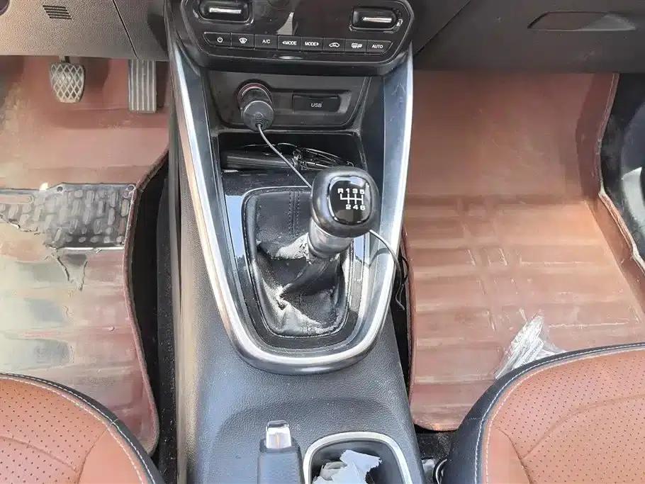 Baojun 510 2019 1.5L Manual Premium Edition (National V Emission Standard) — миниатюра 16