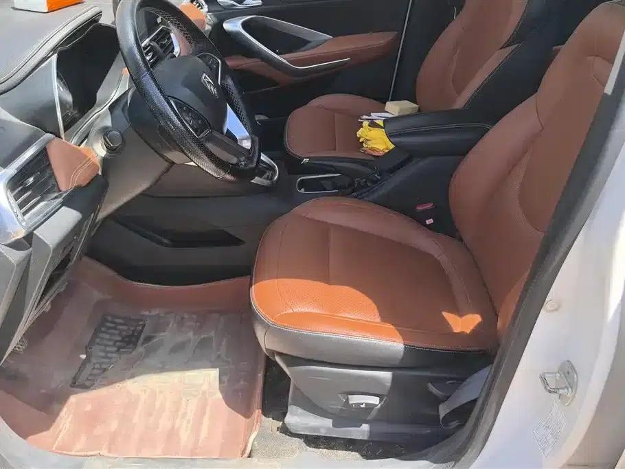Baojun 510 2019 1.5L Manual Premium Edition (National V Emission Standard) — миниатюра 9