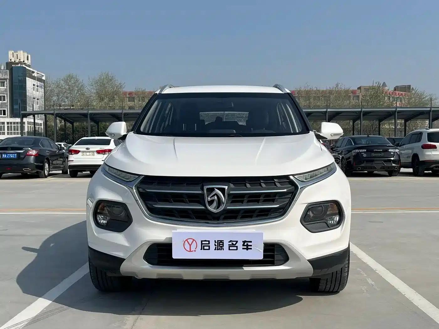 Baojun 510 2017 1.5L Manual Fashion Edition — миниатюра 2
