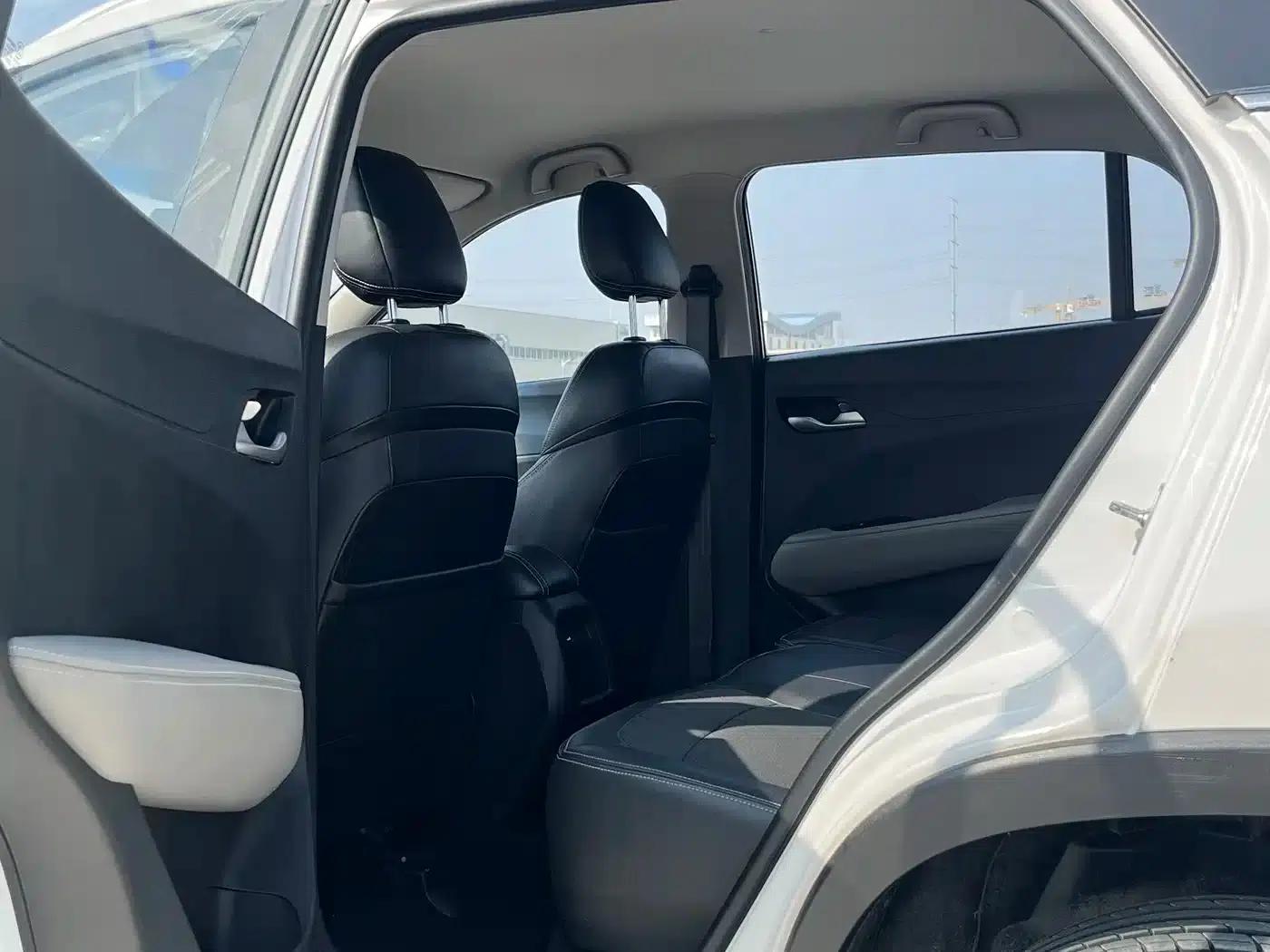 Baojun 510 2017 1.5L Manual Fashion Edition — миниатюра 13