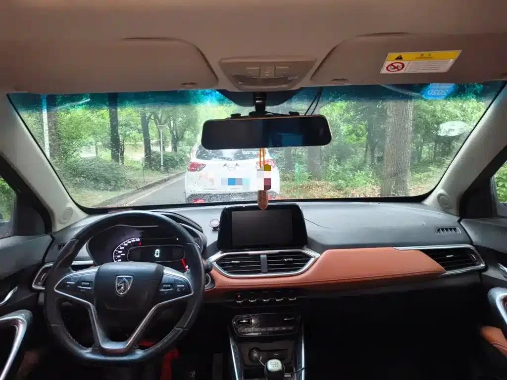 Baojun 510 2017 1.5L Manual Deluxe Edition — миниатюра 15