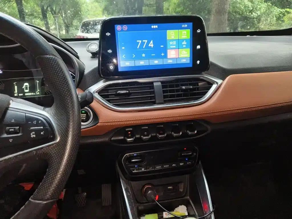 Baojun 510 2017 1.5L Manual Deluxe Edition — миниатюра 10