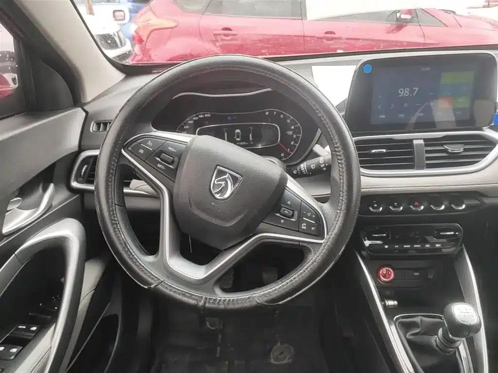 Baojun 510 2017 1.5L Manual Fashion Edition — миниатюра 11