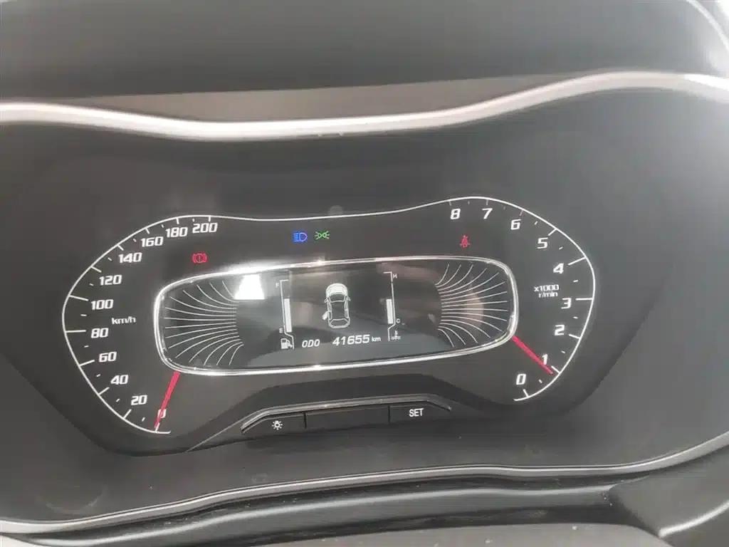 Baojun 510 2017 1.5L Manual Fashion Edition — миниатюра 12