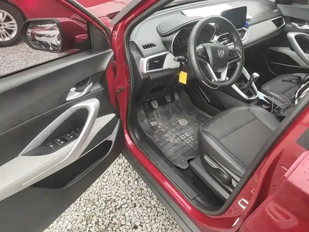 Baojun 510 2017 1.5L Manual Fashion Edition — миниатюра 16