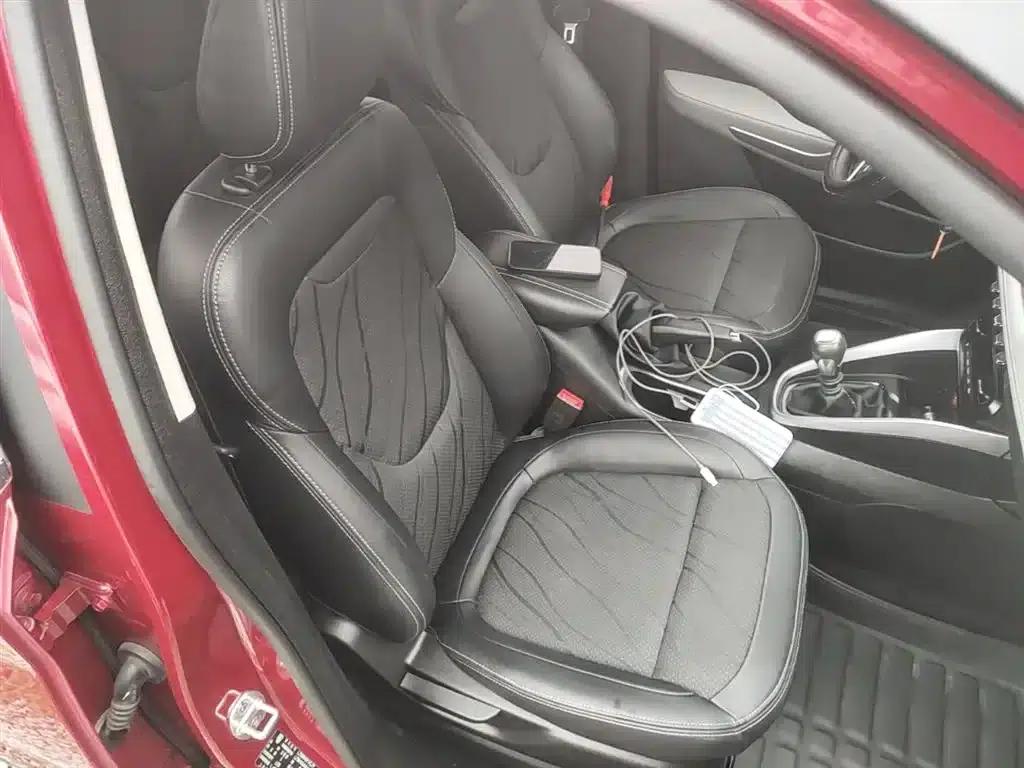Baojun 510 2017 1.5L Manual Fashion Edition — миниатюра 25