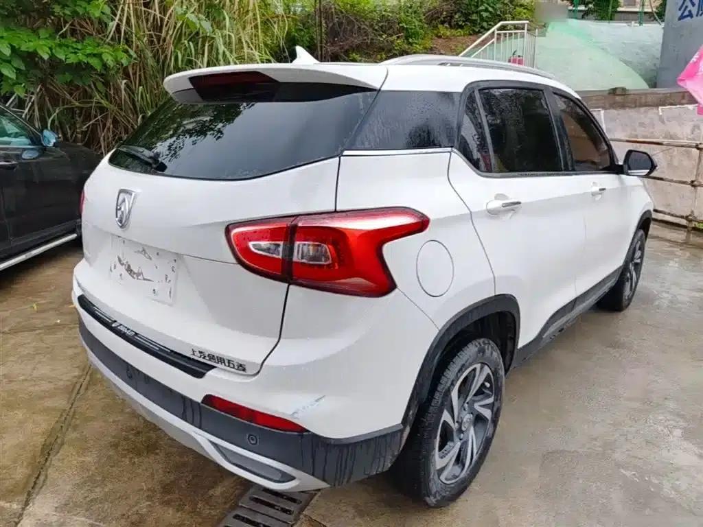 Baojun 510 2017 1.5L Manual Deluxe Edition — миниатюра 7
