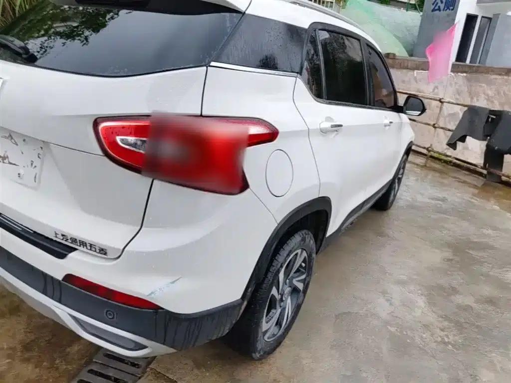 Baojun 510 2017 1.5L Manual Deluxe Edition — миниатюра 8