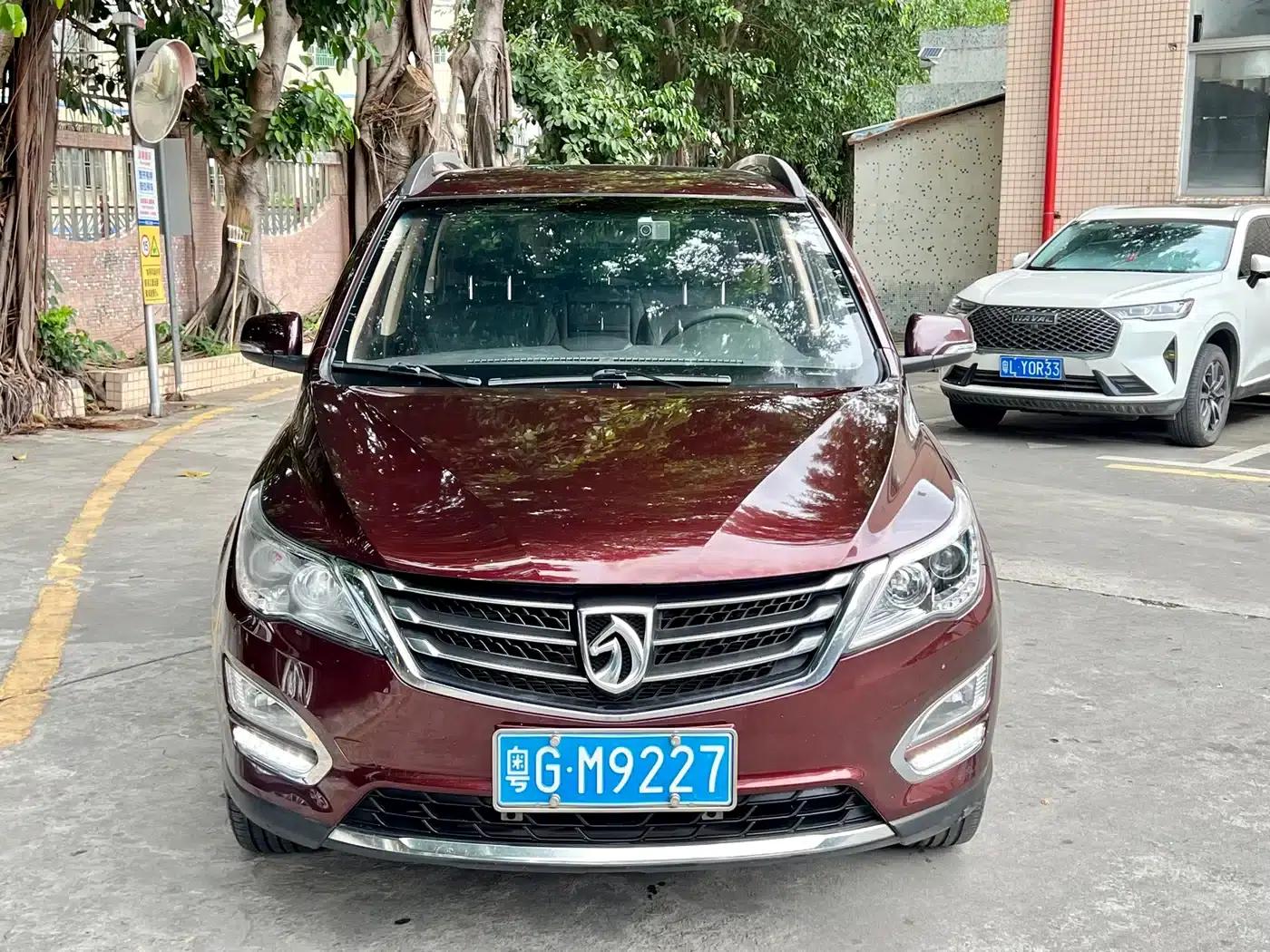 Baojun 560 2016 1.8L Manual Deluxe Edition — миниатюра 2
