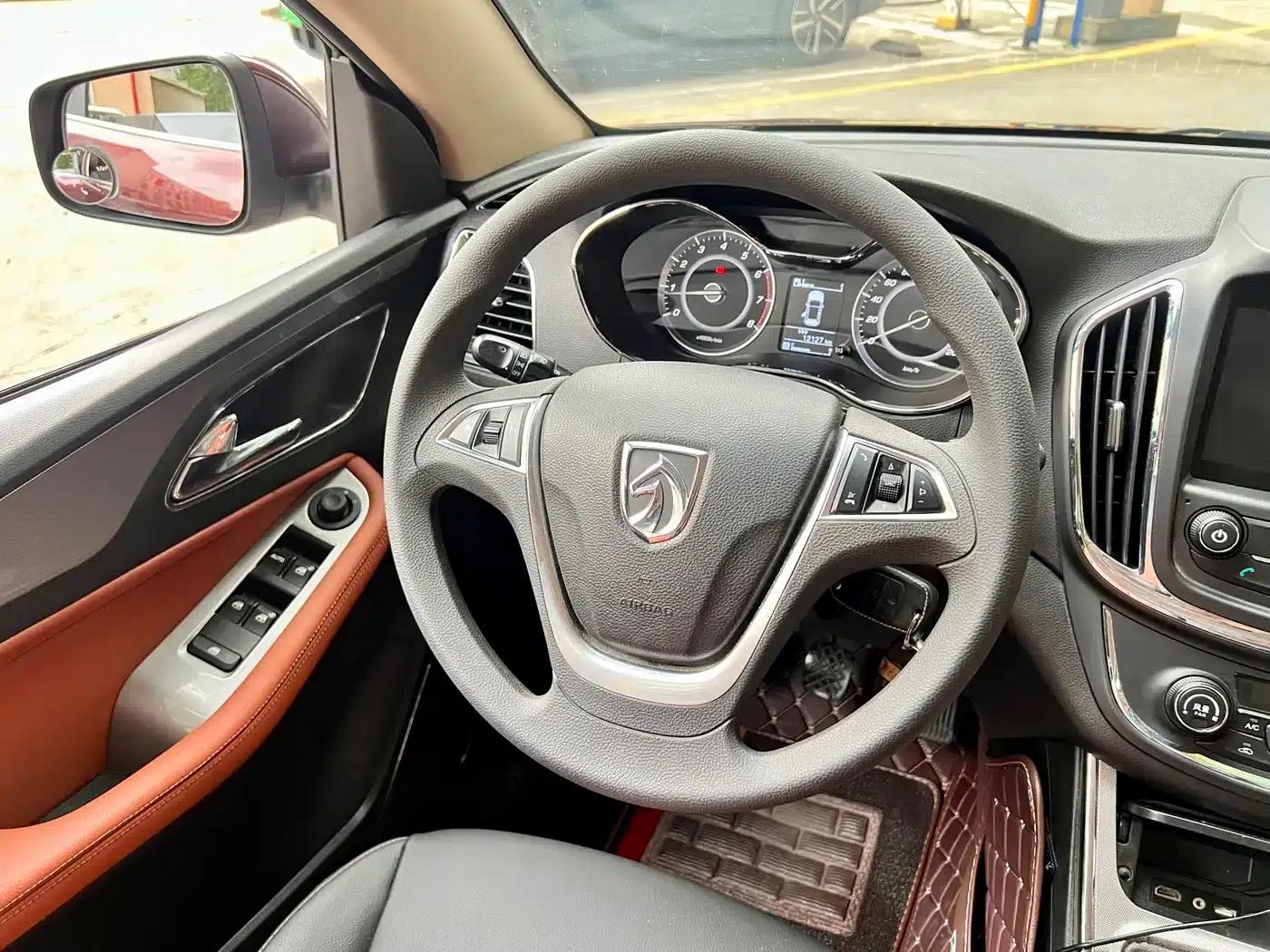 Baojun 560 2016 1.8L Manual Deluxe Edition — миниатюра 9