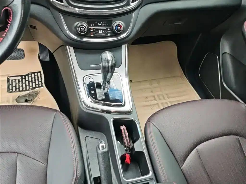 Baojun 560 2016 1.8L iAMT Luxury Edition — миниатюра 14