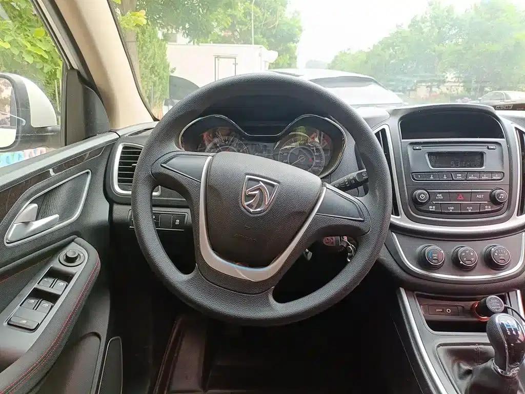 Baojun 560 2016 1.8L Manual Value Edition — миниатюра 3