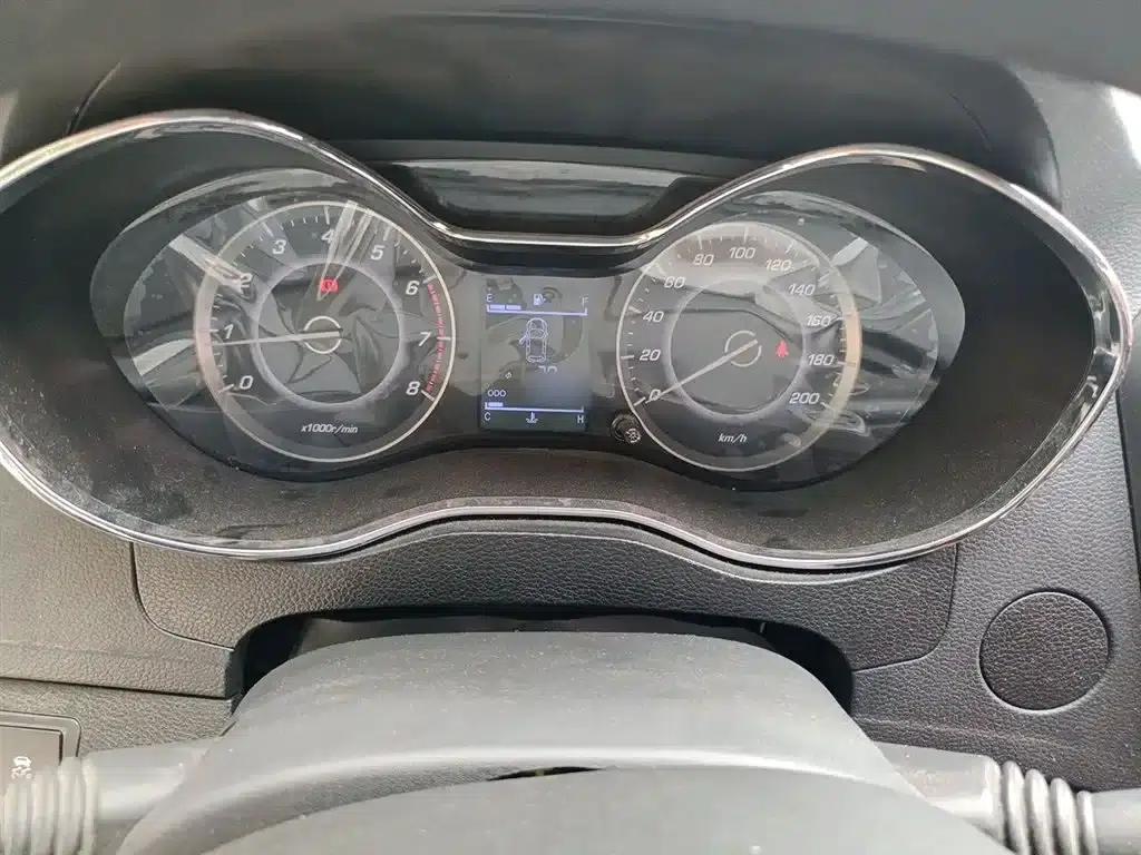 Baojun 560 2016 1.8L Manual Value Edition — миниатюра 4
