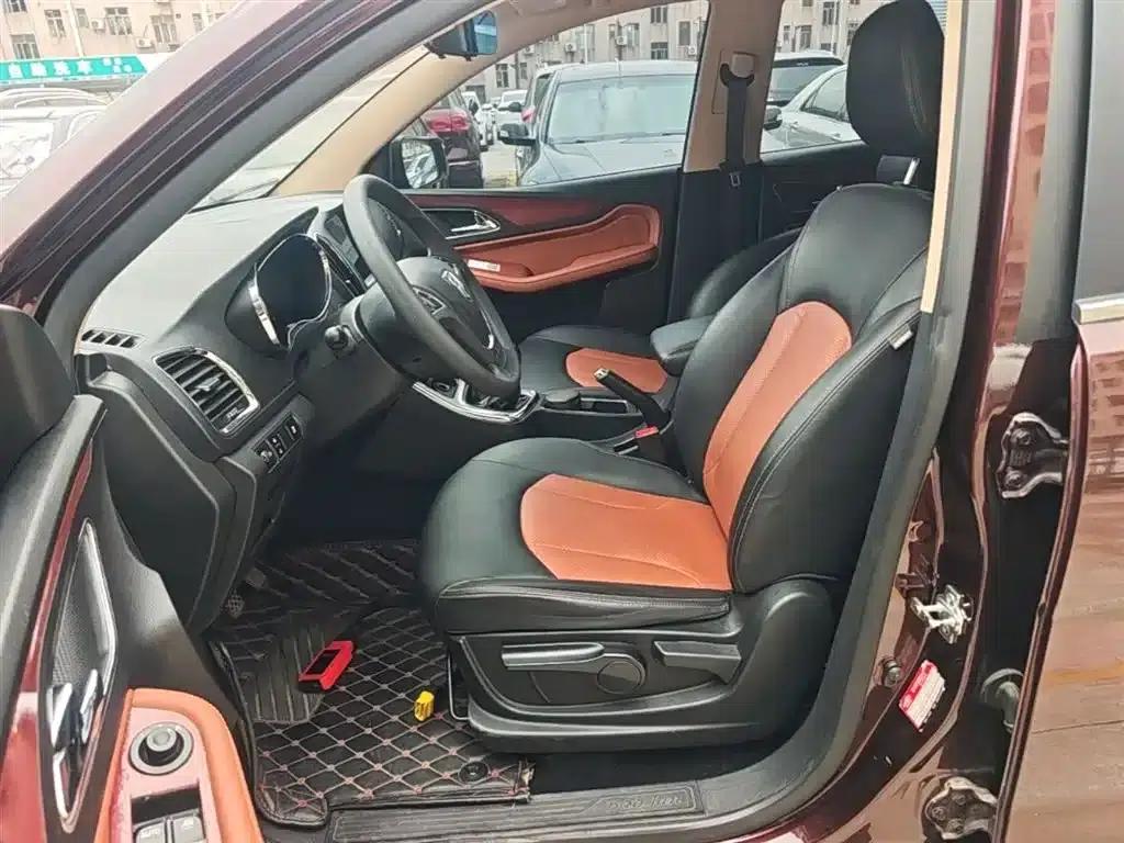 Baojun 560 2015 1.8L Manual Elite Edition — миниатюра 15