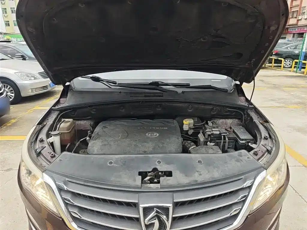 Baojun 560 2015 1.8L Manual Elite Edition — миниатюра 20