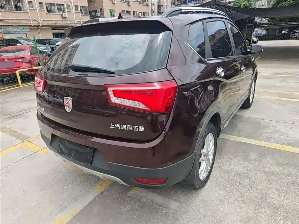 Baojun 560 2015 1.8L Manual Elite Edition — миниатюра 7