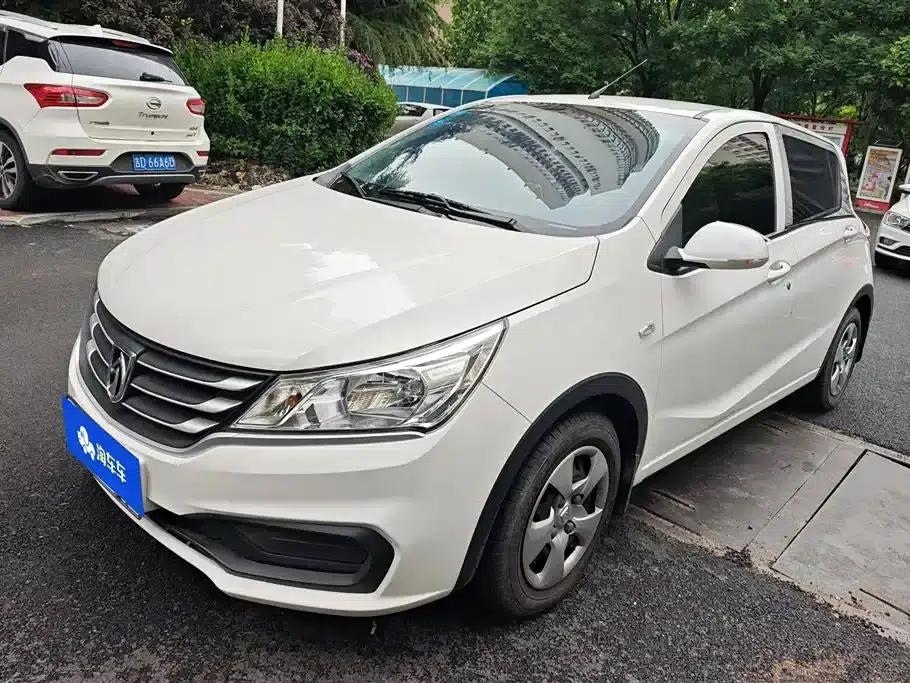 Baojun 310 2016 1.2L Manual Comfort Model — миниатюра 1