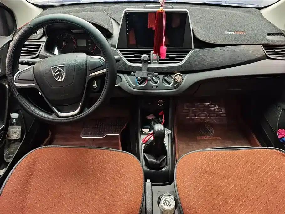 Baojun 310 2016 1.2L Manual Comfort Model — миниатюра 12