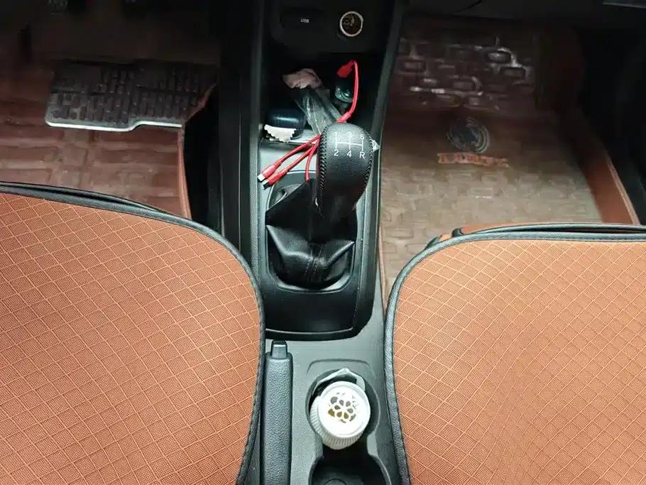 Baojun 310 2016 1.2L Manual Comfort Model — миниатюра 16