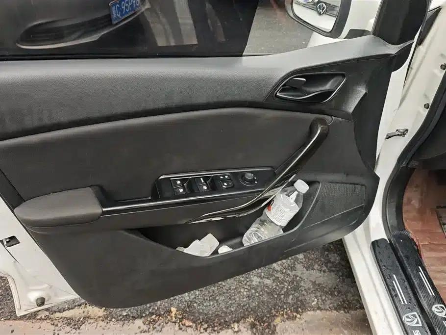 Baojun 310 2016 1.2L Manual Comfort Model — миниатюра 7