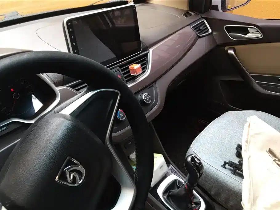 Baojun 310W 2017 1.5L Manual Comfort Model (National V Emission Standard) — миниатюра 13