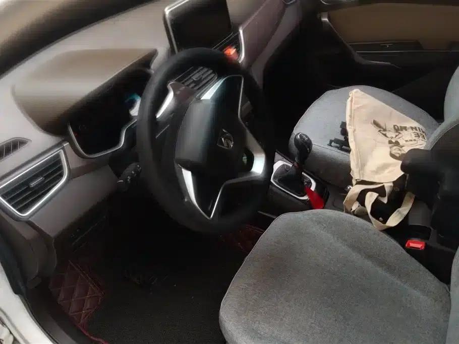 Baojun 310W 2017 1.5L Manual Comfort Model (National V Emission Standard) — миниатюра 15