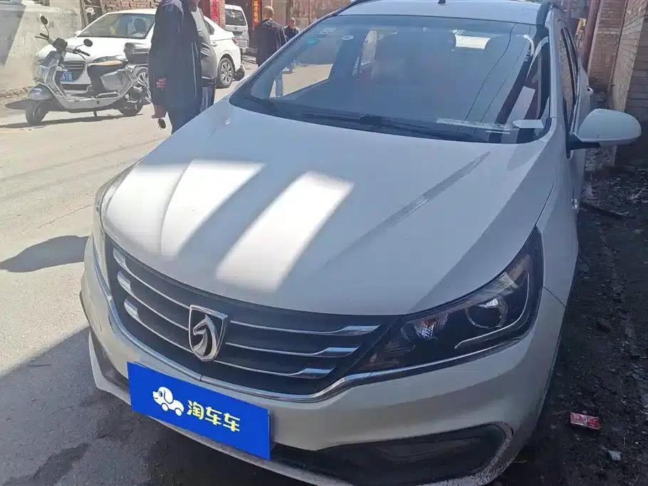 Baojun 310W 2017 1.5L Manual Comfort Model (National V Emission Standard) — миниатюра 1