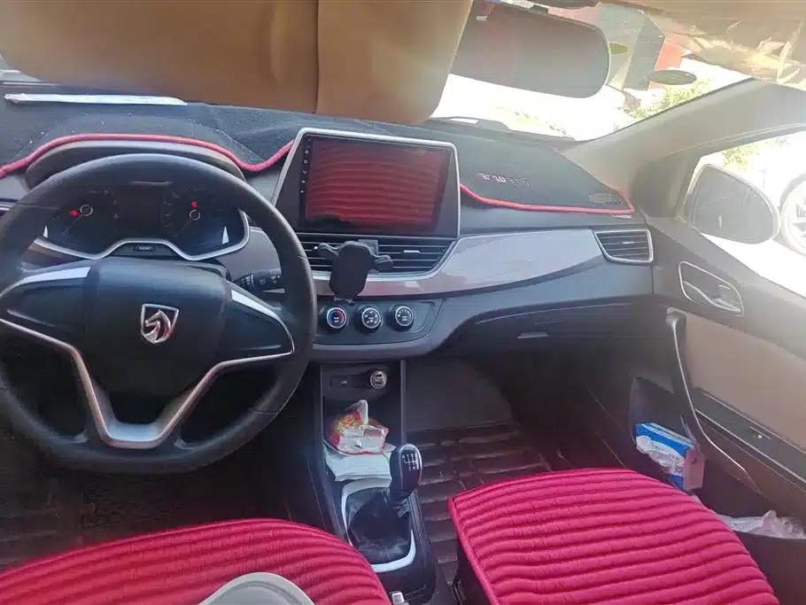 Baojun 310W 2017 1.5L Manual Comfort Model (National V Emission Standard) — миниатюра 12