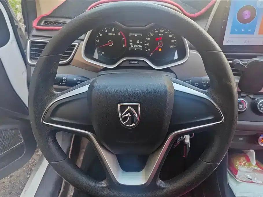 Baojun 310W 2017 1.5L Manual Comfort Model (National V Emission Standard) — миниатюра 15