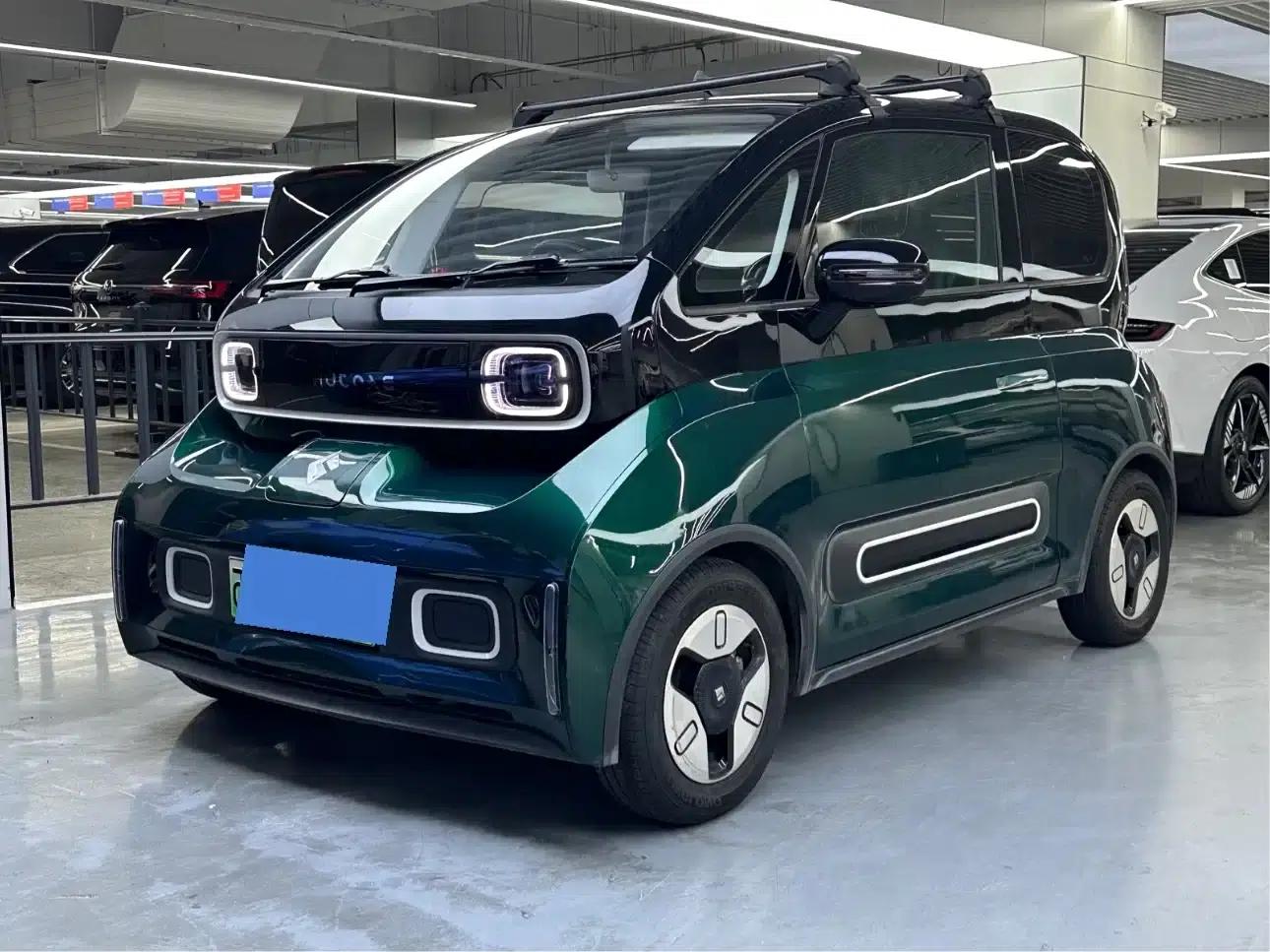 Baojun KiWi EV 2021 High-End Edition Fashion Gold Ternary Lithium — миниатюра 1