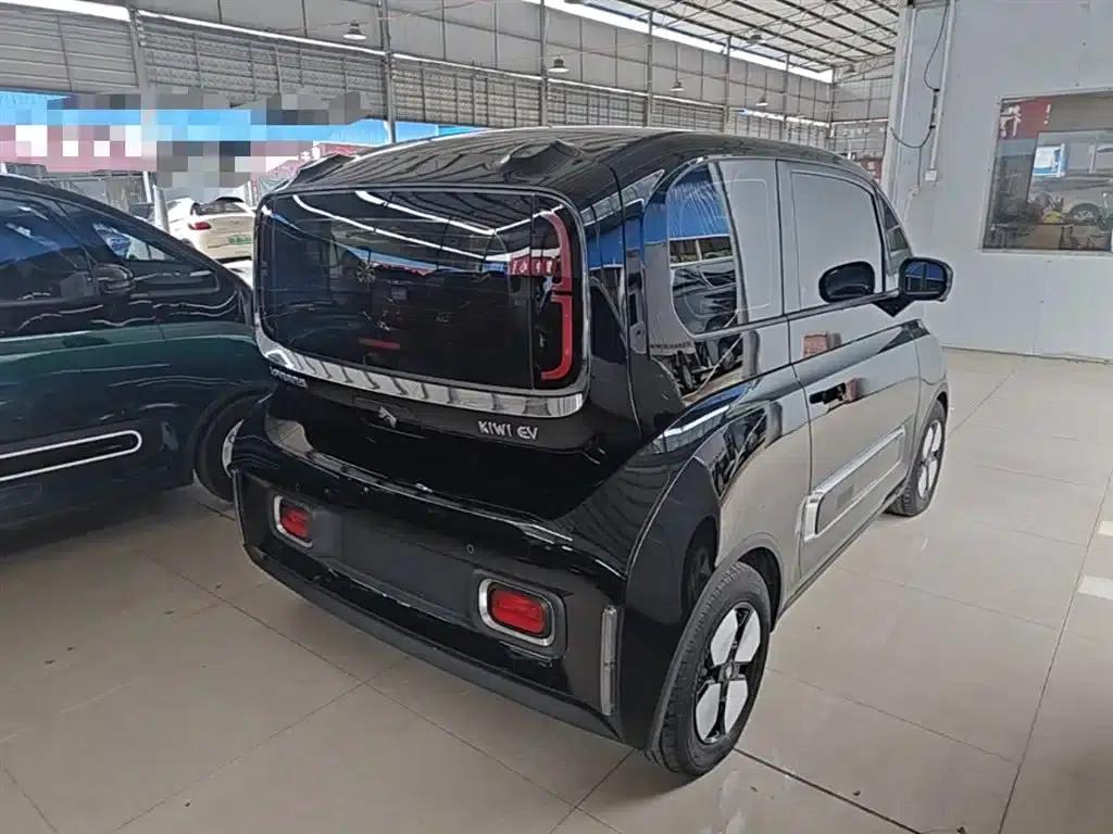 Baojun KiWi EV 2023 Smart Luxury Edition (Lithium Iron Phosphate) — миниатюра 7