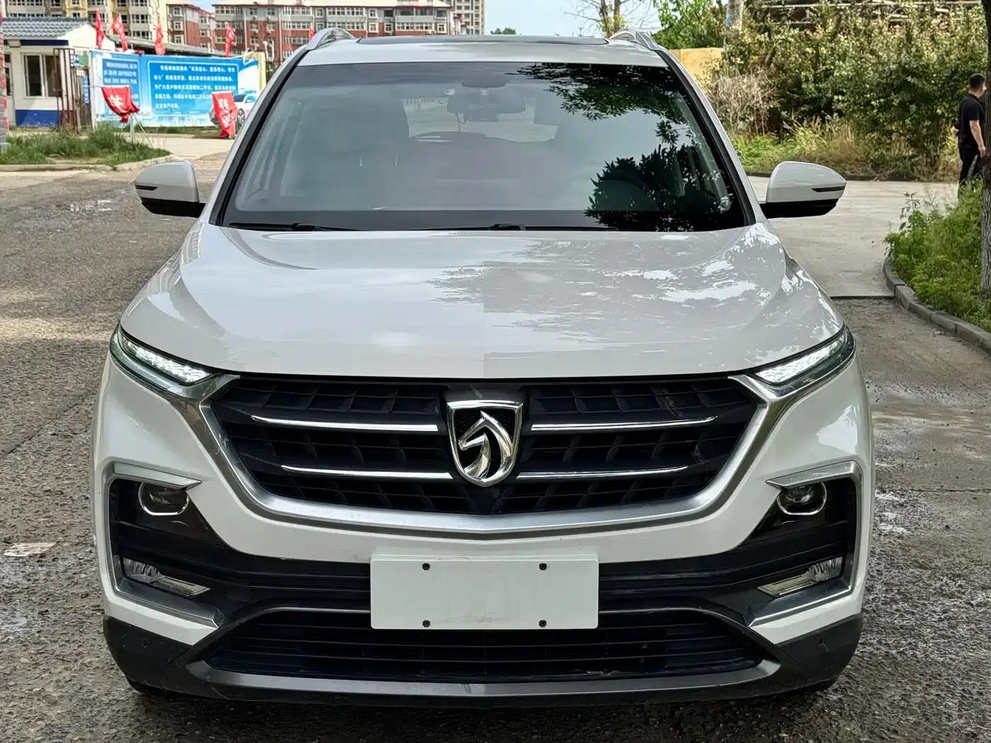 Baojun 530 2018 1.5T Manual Premium Edition (National V Emission Standard) — миниатюра 2