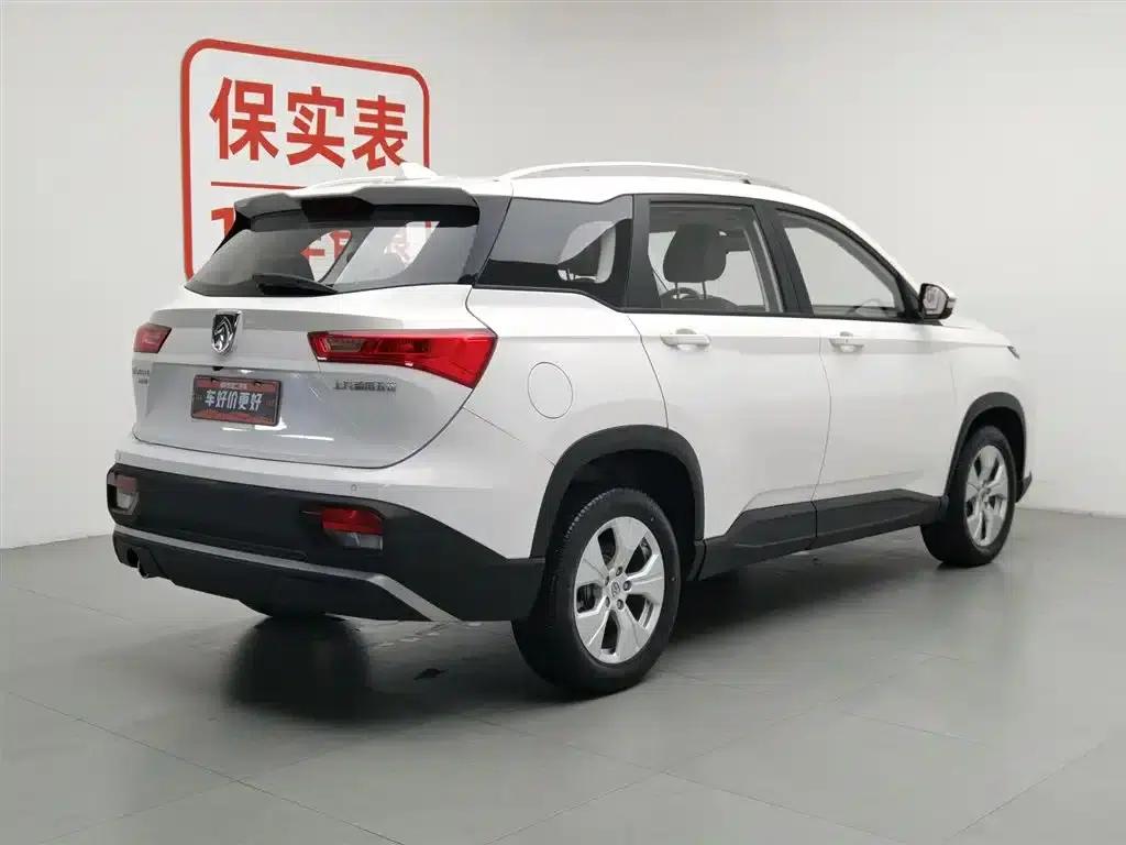 Baojun 530 2020 1.5T CVT Luxury Connected Edition 6-seater — миниатюра 2