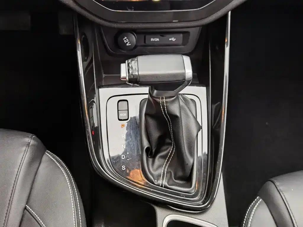 Baojun 530 2020 1.5T CVT Luxury Connected Edition 6-seater — миниатюра 13