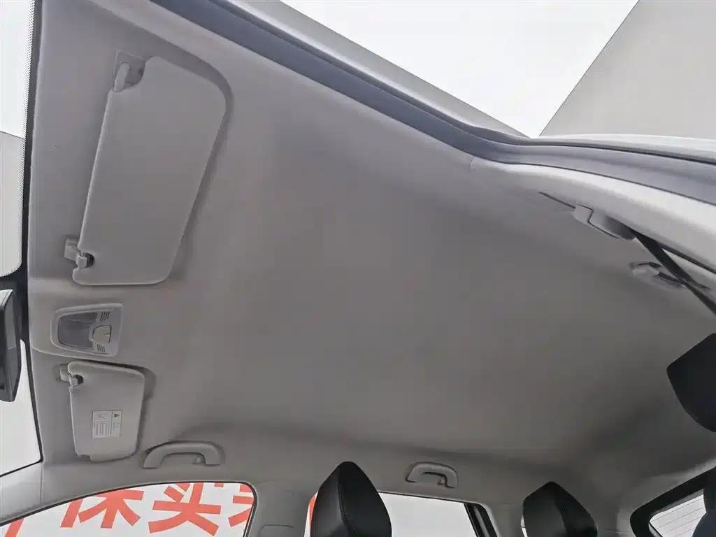 Baojun 530 2020 1.5T CVT Luxury Connected Edition 6-seater — миниатюра 14